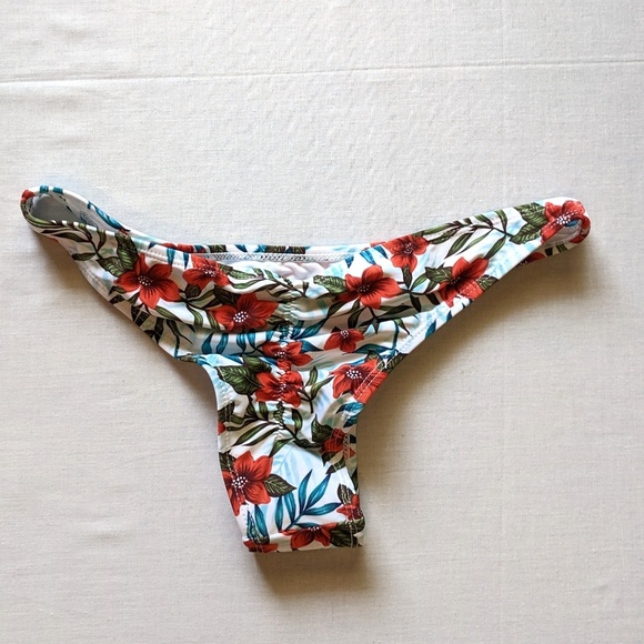 Cabana Del Sol Get Wavy Off Shoulder Bikini Set - Picture 8 of 8